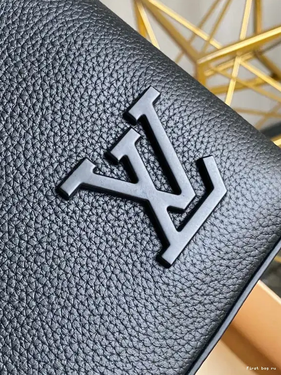 First bag ru LOUIS IPAD VUITTON POUCH 0520